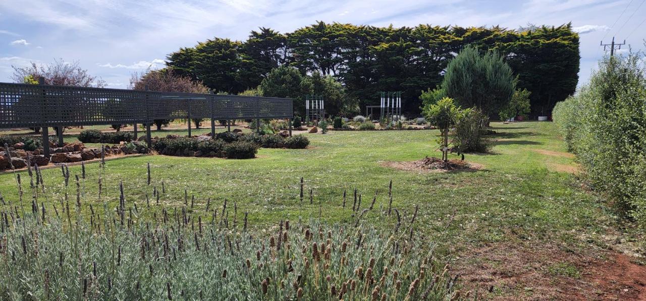 New Horizons Farm Stay Smeaton Екстериор снимка